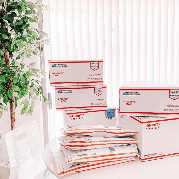 𝑴𝒆𝒆𝒕 𝑻𝒉𝒆 𝑷𝒐𝒔𝒉𝒆𝒓 ♡ - Picture 7 of 12